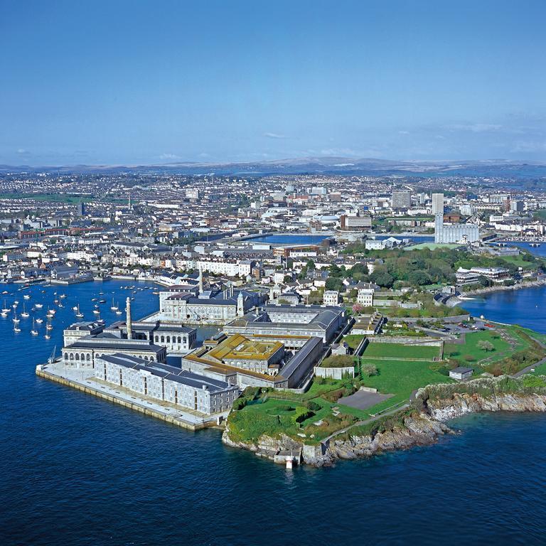 Buckingham Place At The Royal William Yard Плимът Екстериор снимка